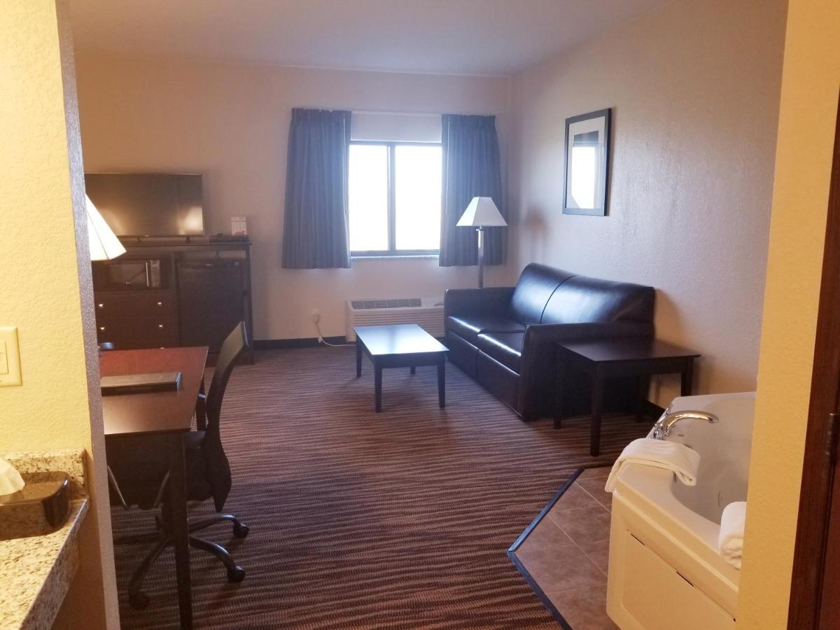 Cobblestone Inn & Suites Maryville Экстерьер фото
