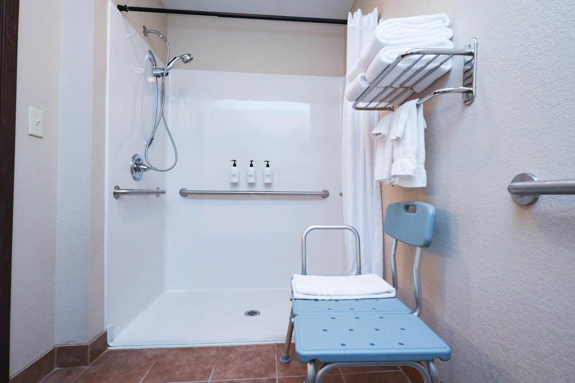 Cobblestone Inn & Suites Maryville Экстерьер фото