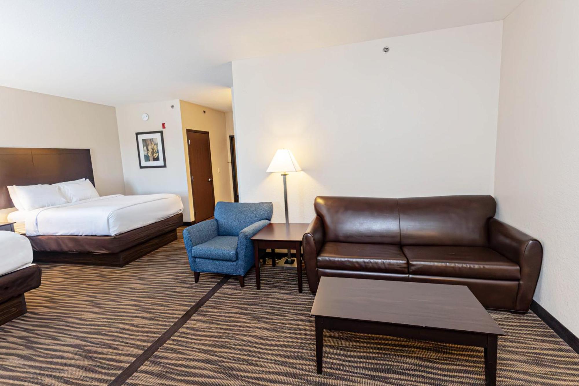 Cobblestone Inn & Suites Maryville Экстерьер фото