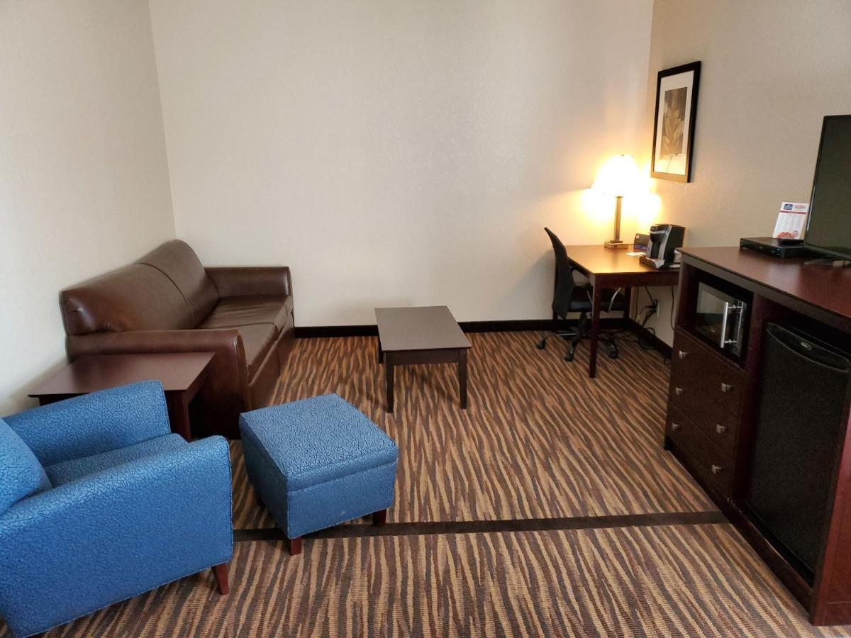 Cobblestone Inn & Suites Maryville Экстерьер фото